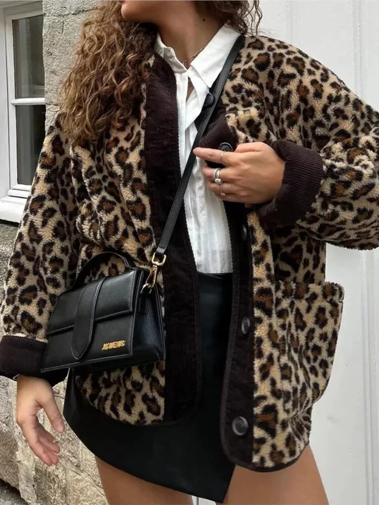 Moda damska Leopard Print Fleece Jacket O Neck Single Breasted Long Sleeve Coat 2024 Winter Female Chic Loose Outwear TRAF