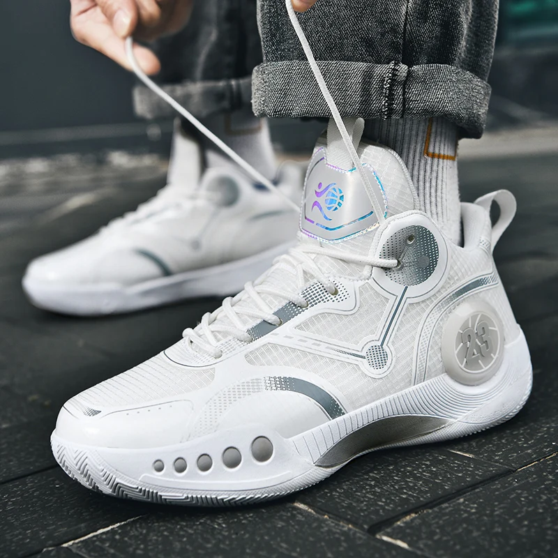 Chaussures de basketball d'extérieur antidérapantes pour hommes et femmes, résistantes à l'usure, à tige haute, respirantes, confortables, pour l'entraînement quotidien et l'athlétisme.