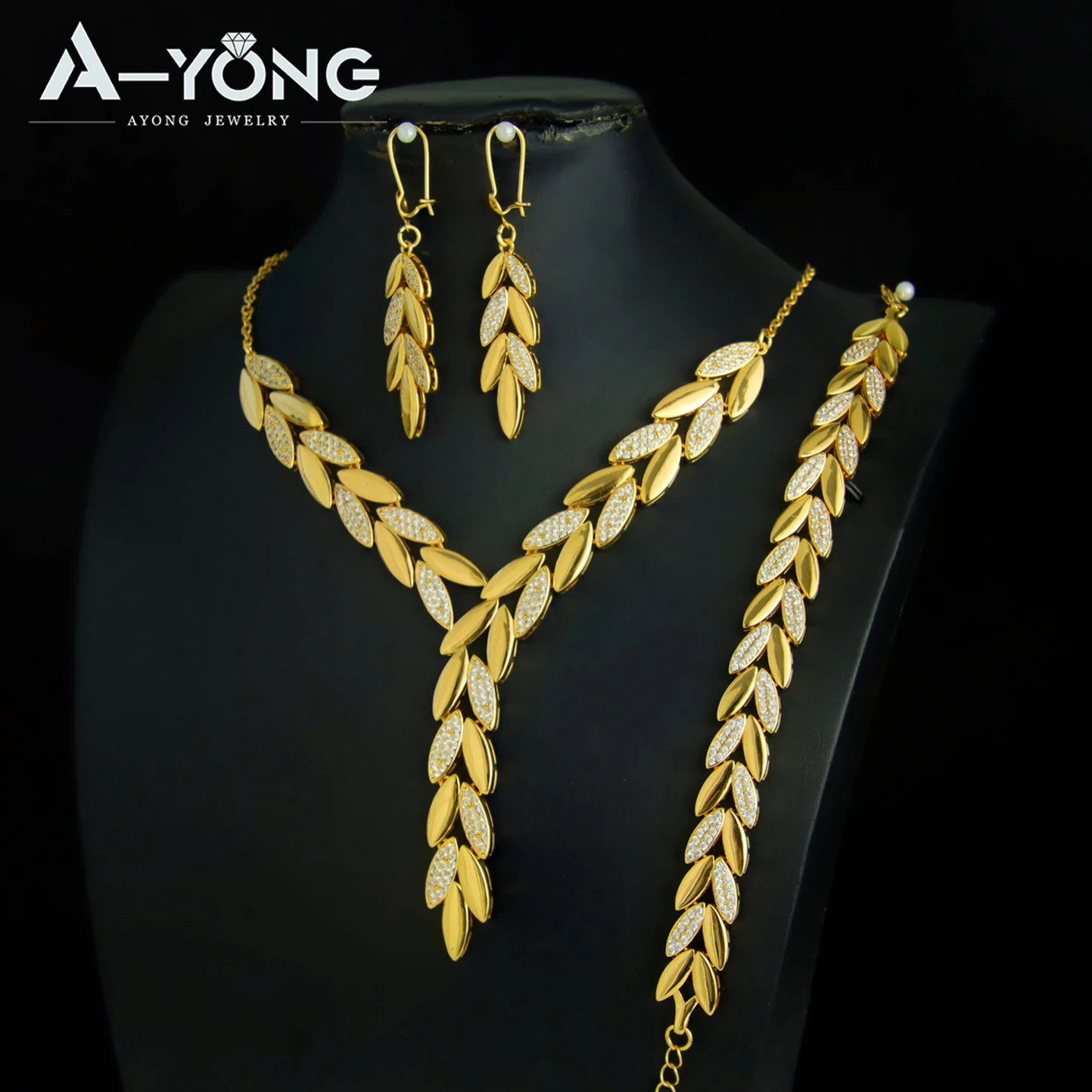 Luxury Dubai Gold Color Jewelry Set 21k Gold Plated Italian Fashion Leaf Necklace Bracelet Earrings Brazilian Gold Jewelrys