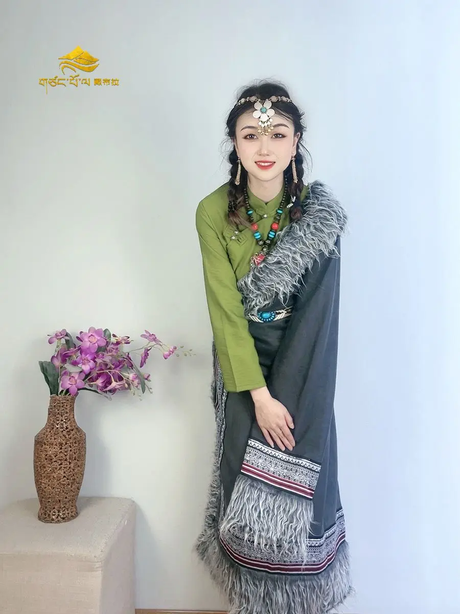 2024 New Tibetan Clothing Ethnic Style Senior Yunnan Travel Photography Performance