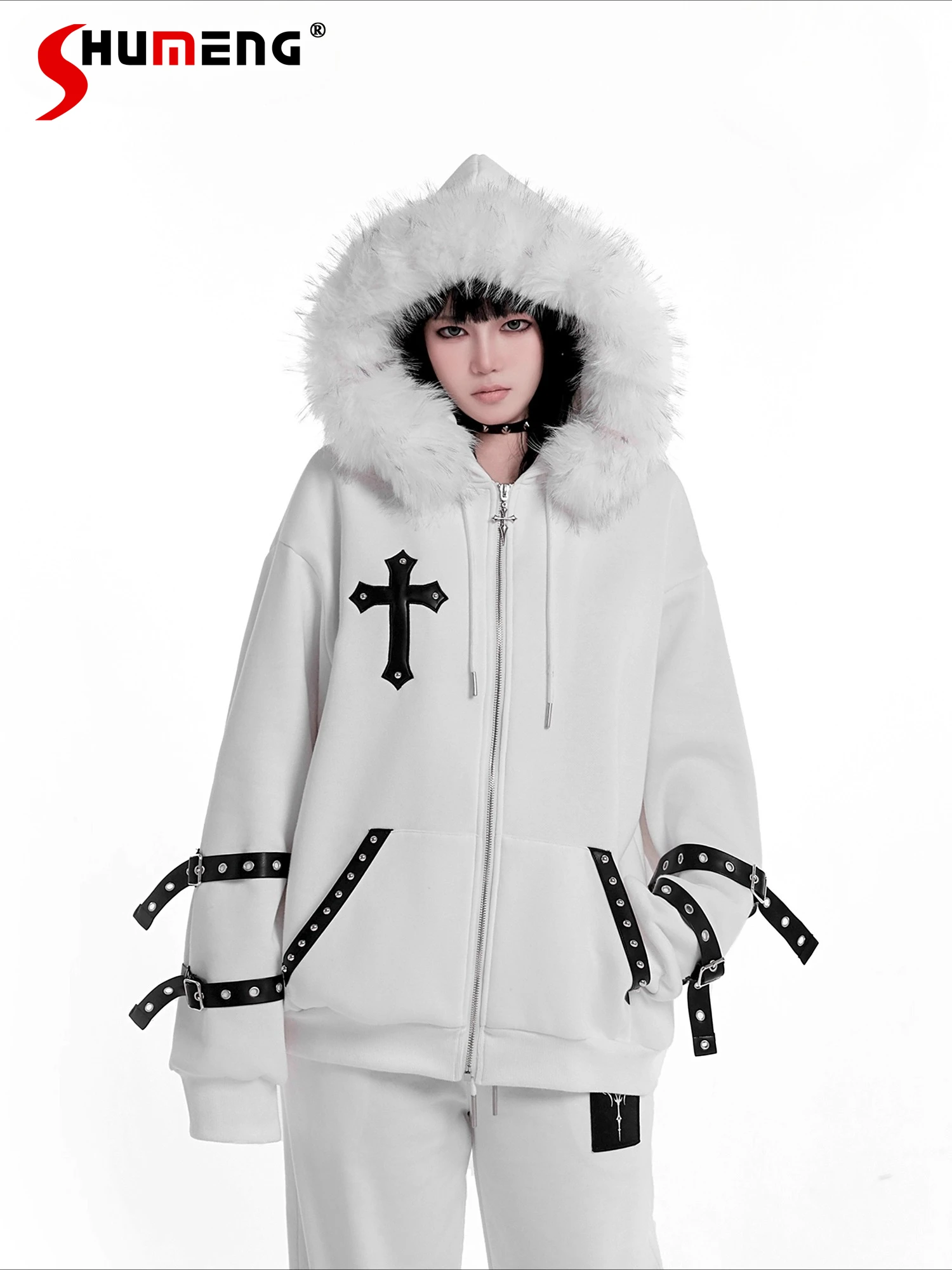 

Оригинальная японская субкультура в стиле панк, искусственная пряжка с бриллиантовыми заклепками, повседневная флисовая толстовка с плюшевым воротником и капюшоном, куртка для женщин