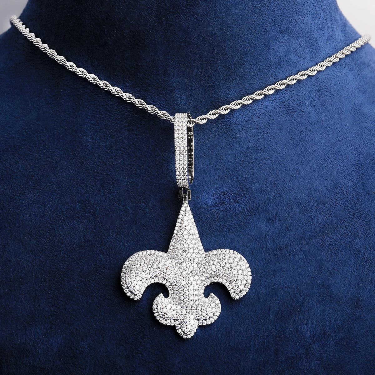 Bubble Letter Fleur-de-lis Iced Pendant for Men 5A Handset Cubic Zirconia Real Gold Plated Hip Hop Jewelry
