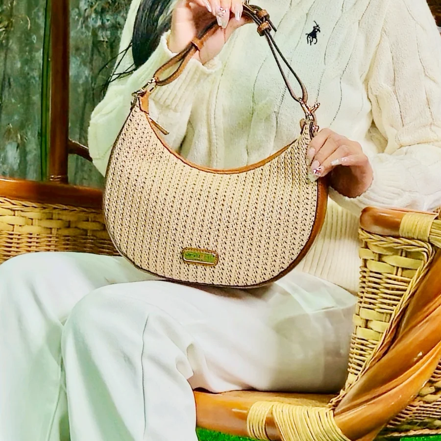 

Women's bag Straw luxury bag Simple Design Women's Half Moon Hobo Bag High Quality Hand-woven Straw Armpit Bag