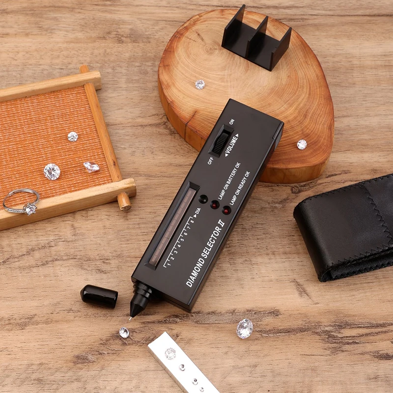 Diamond Tester with Battery High Accuracy Accurate Easy Distinguish LCD Display Fast Diamond Jewelry Selector Tool