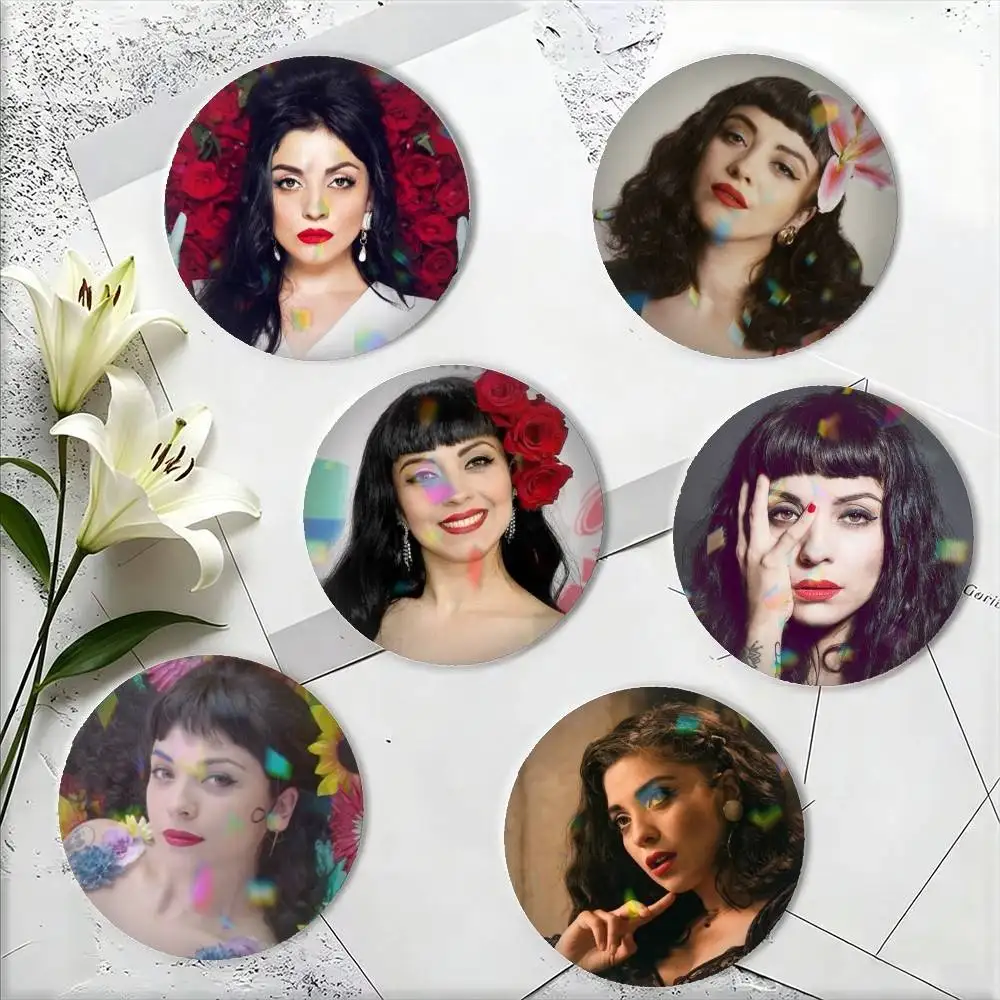 

Singer Mon Laferte-E 25mm 32mm 44mm 58mm 75mm Brooches Badges Pins for Accessories Gift