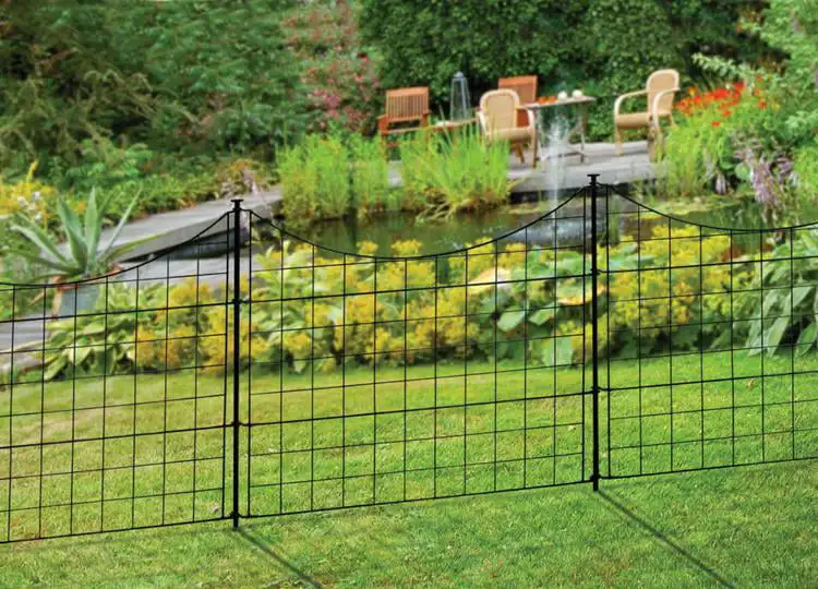 

25in Semi-Permanent Black Metal Dog Playpen Garden Fence (5 Pack) Gardening Fence Garden Decoration Outdoor