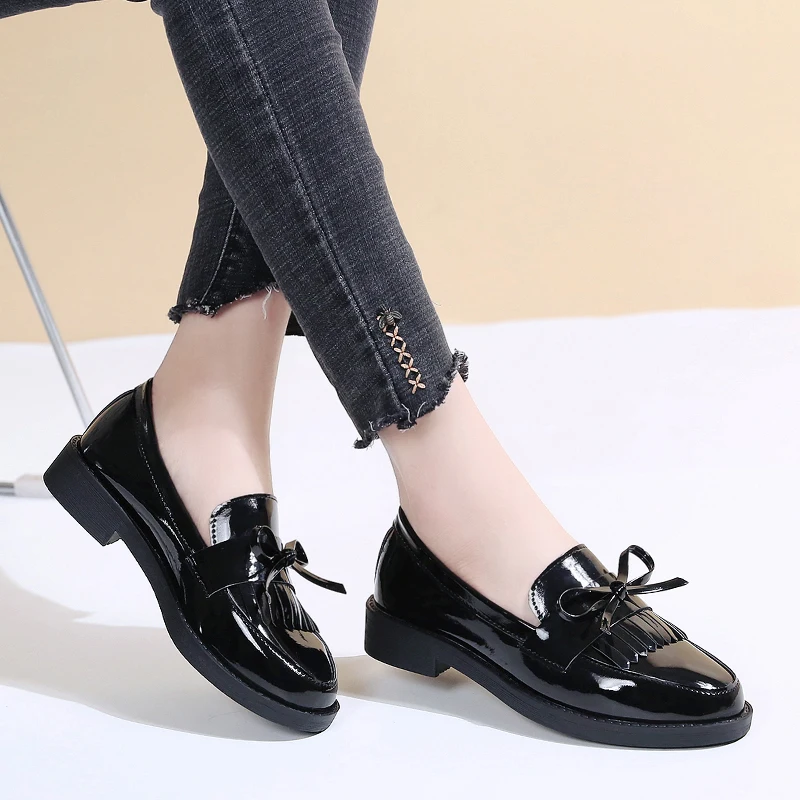 Patent Leather Women\'s Loafers Shoes 2024 Fashion Bowknot Low Heel Pumps Women Slip-on British Tassel Casual Flats Shoes Woman