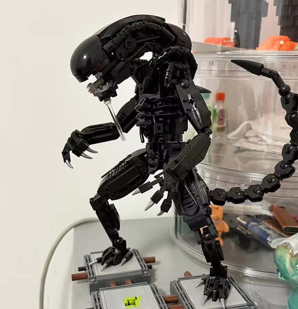 

52toys Beastbox Alien 2.0 Official Transformable Toy Articulated Model Figure Display Gift