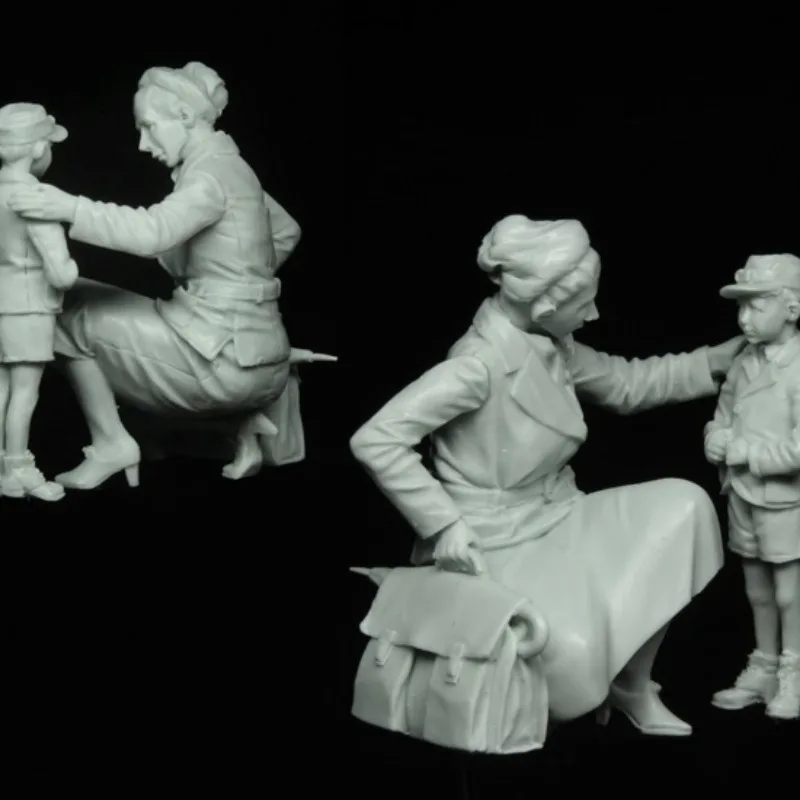 1/35 scale resin body model assembly kit A Woman and a Boy Europe Historical Hobby Miniature Unassembled and Unpainted 818-1