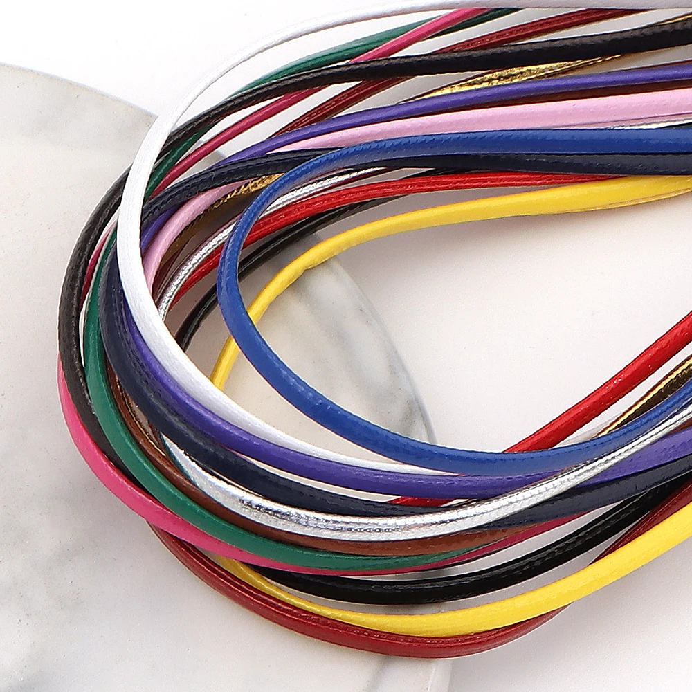 50 Yards 2mm Bunte Flache Weiche PU-Lederschnur für DIY-Halsketten, Armbänder, Schlüsselanhänger und Schmuckherstellungszubehör – Detail 6