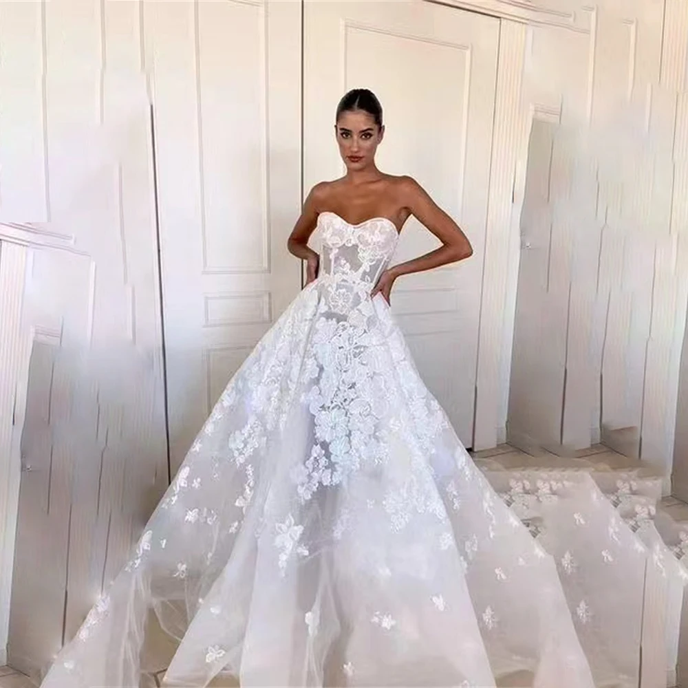 

2025 Elegant Strapless Wedding Dress Bridal Gown A-Line Appliqué Long Bride Dress Lace Up Back Formal Wedding Gowns Customized