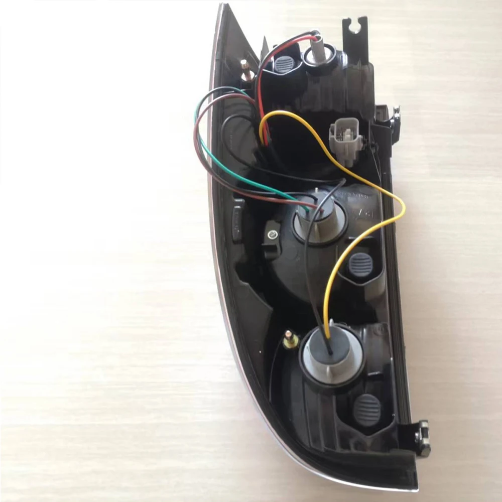 LED Rear Brake Lamp Tail Light For Toyota Tacoma Pickup 2005-2015 Car Accessories Turn Signal Lamp Warning 8156004160 8155004150