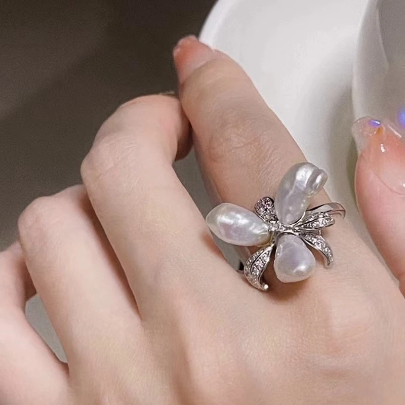 

100% Natural Aurora White Seedless Petal Baroque Ring Handmade Flower Ring with Adjustable Opening, Jewelry Luxury, Fashion Gift