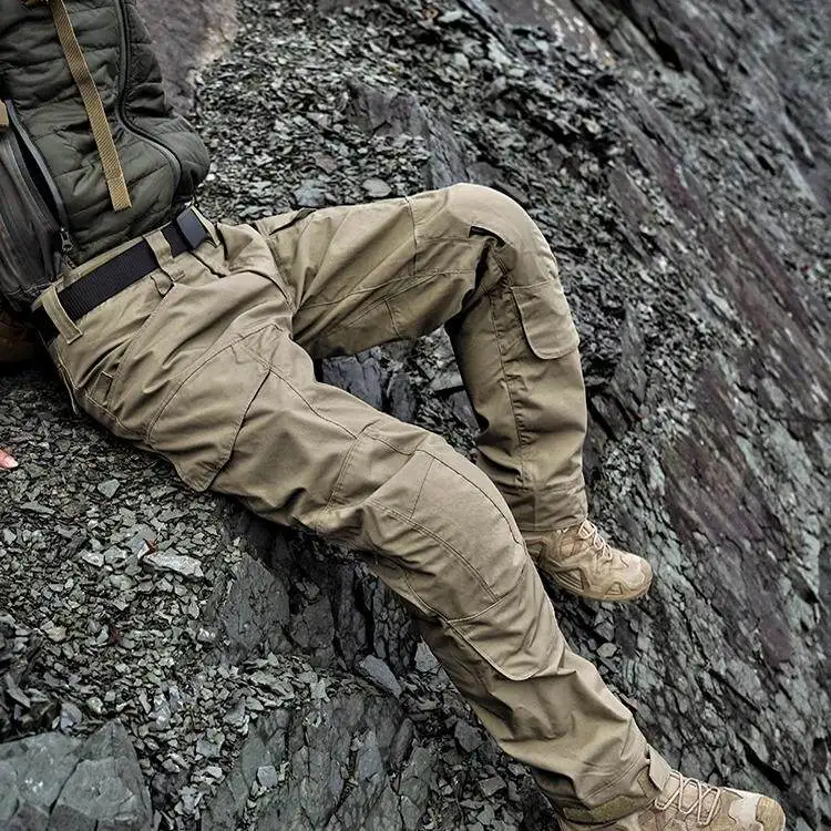 Men's Outdoor Assault Tactical Pants Autumn Wear-Resistant Straight Tube Work Pants Anti-Splashing Mountaineering Trousers