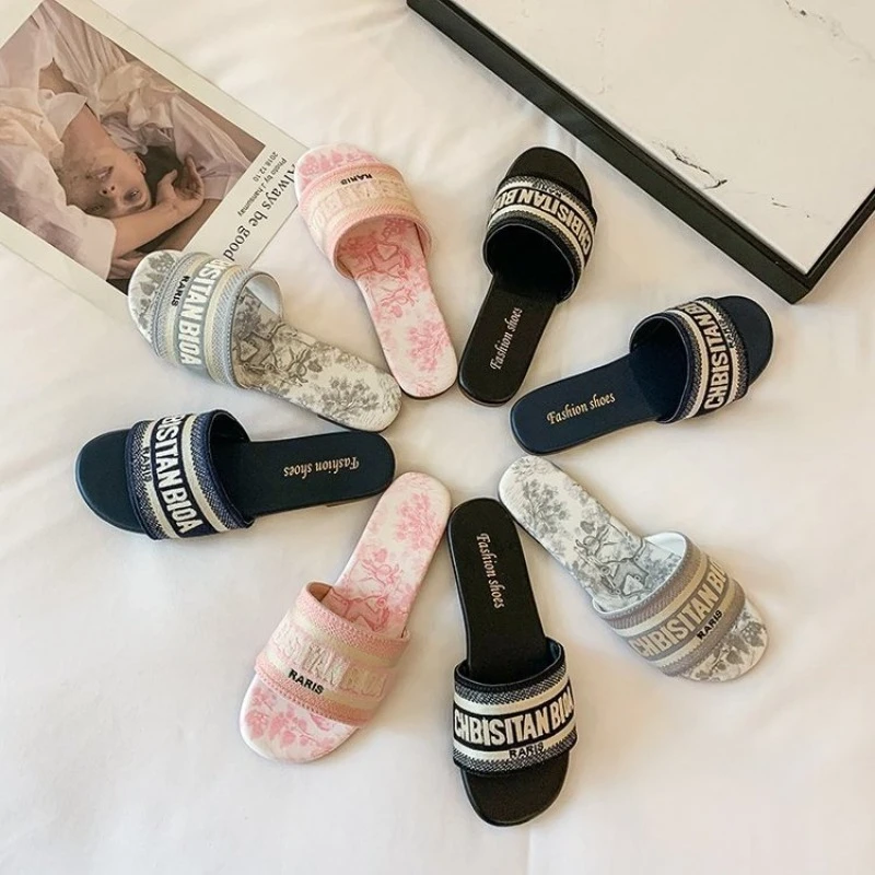 Women's Fashion Flat Slippers Summer New Round Head Open Toe Letter Embroidery Soft Soled Non-slip Sandals Women's Slippers