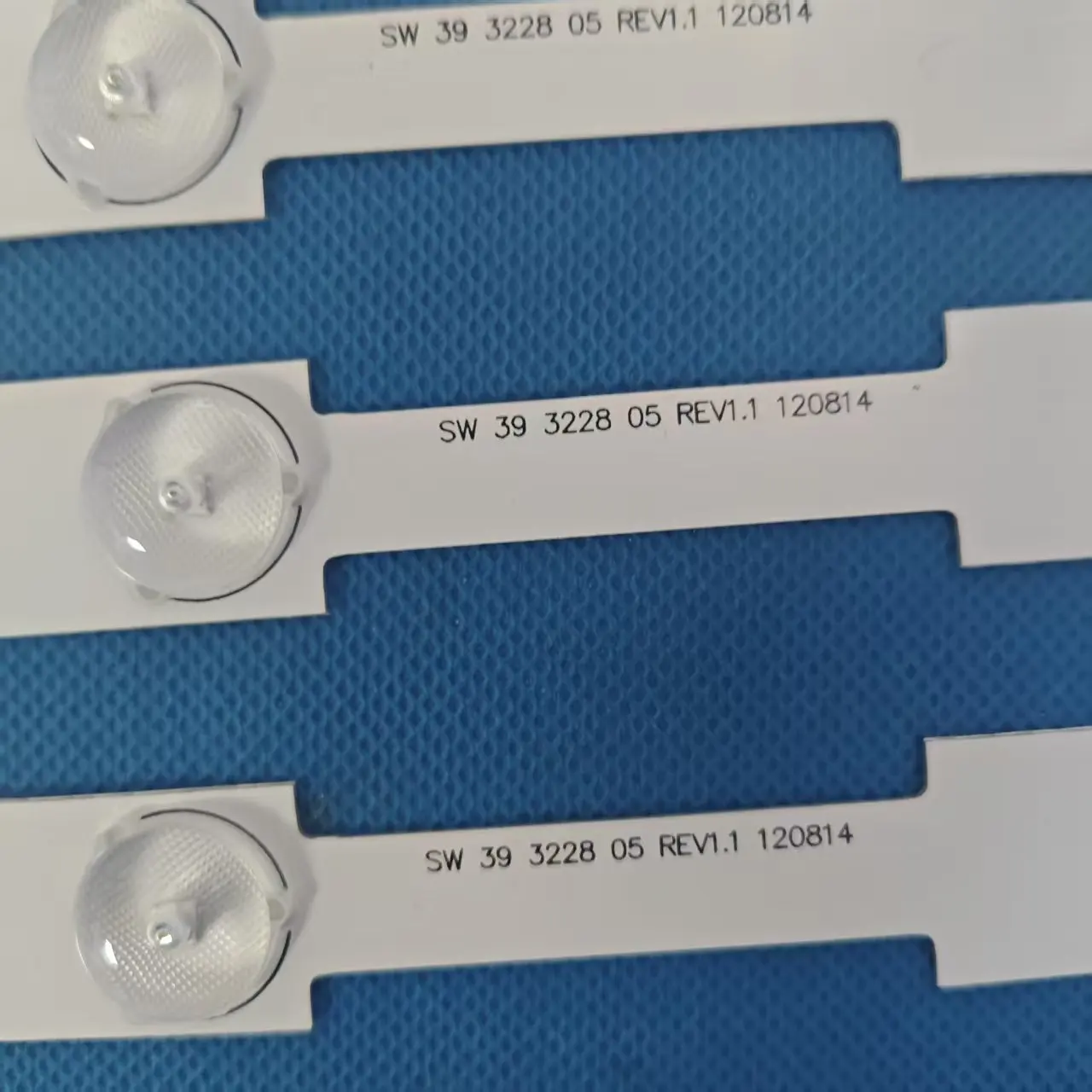 شرائط الإضاءة الخلفية LED لـ LED-39A20 E39Q2510A BBK 40LEM-3080/FT2C 39E320W SW 39 3228 05 REV1.1