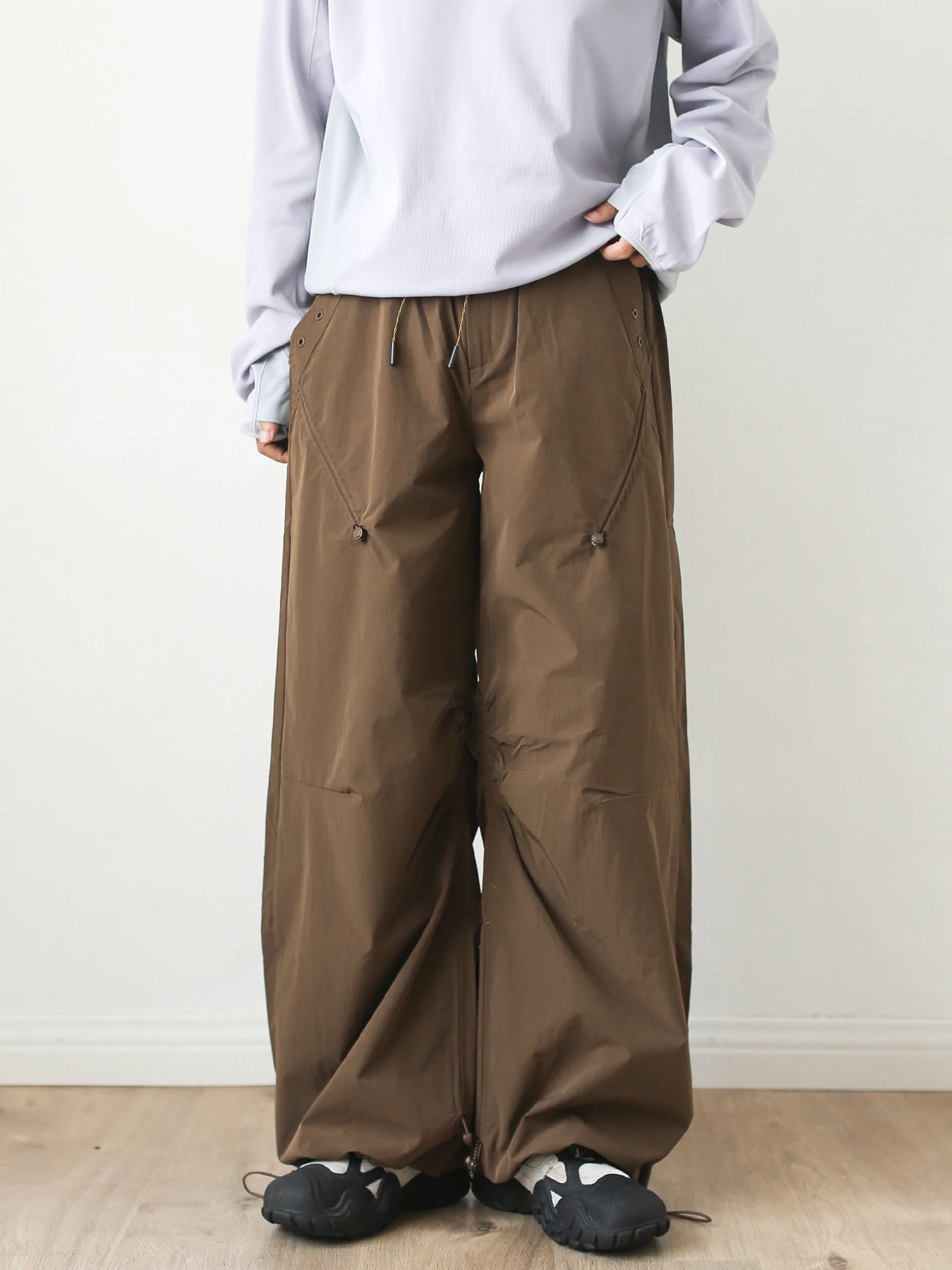 Mandu Women's Casual Loose Straight Leg Pants Drawstring Outdoor Functional Trousers Wrinkles Design Comfortable Long Pants