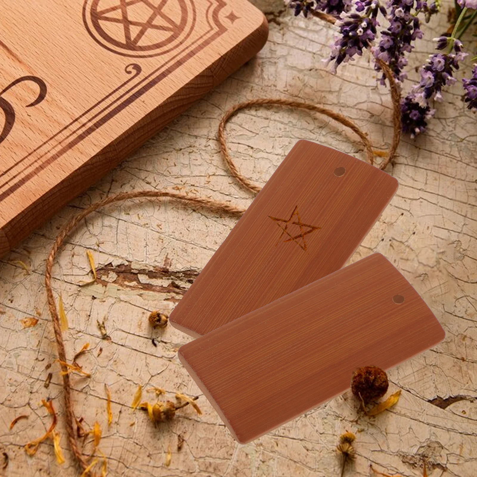 50pcs Bamboo Chip Keychain Pendant 60X30Mm Diy Sculpture Decoration For Bag Car Creative Keyring Jewelry Craft