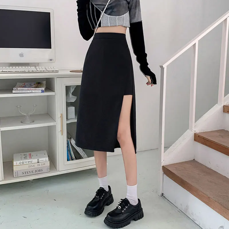 2024 New Arrival Comfortable A-Line Skirt with Black Mesh Lining and Irregular Split Design for Women Autumn and Winter