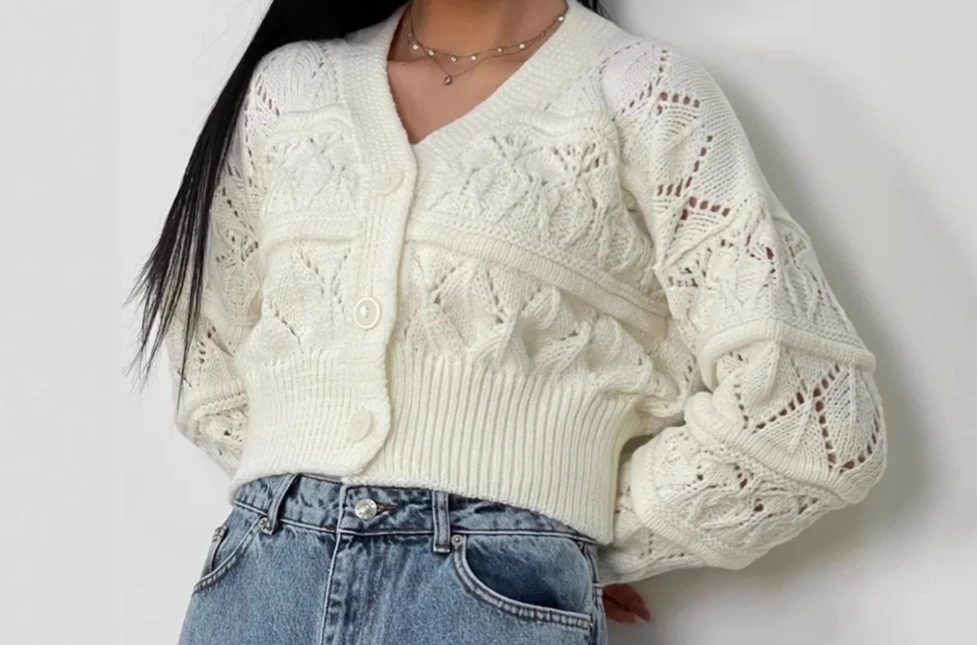 

2025 Women's Single Breasted Knitted Solid Color Hollow Short Cardigan
