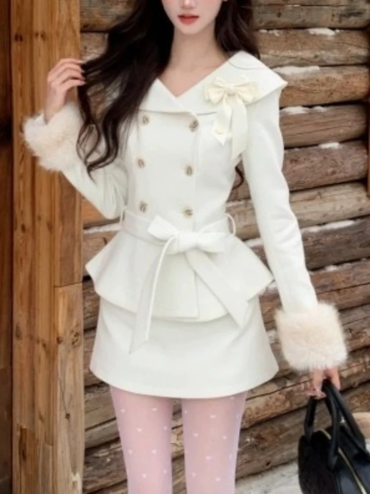 الفرنسية أنيقة تويد قطعتين مجموعة المرأة الشتاء الأبيض فو الفراء طوق معطف + تنورة دعوى شيك القوس الخصر مزدوجة الصدر الزي