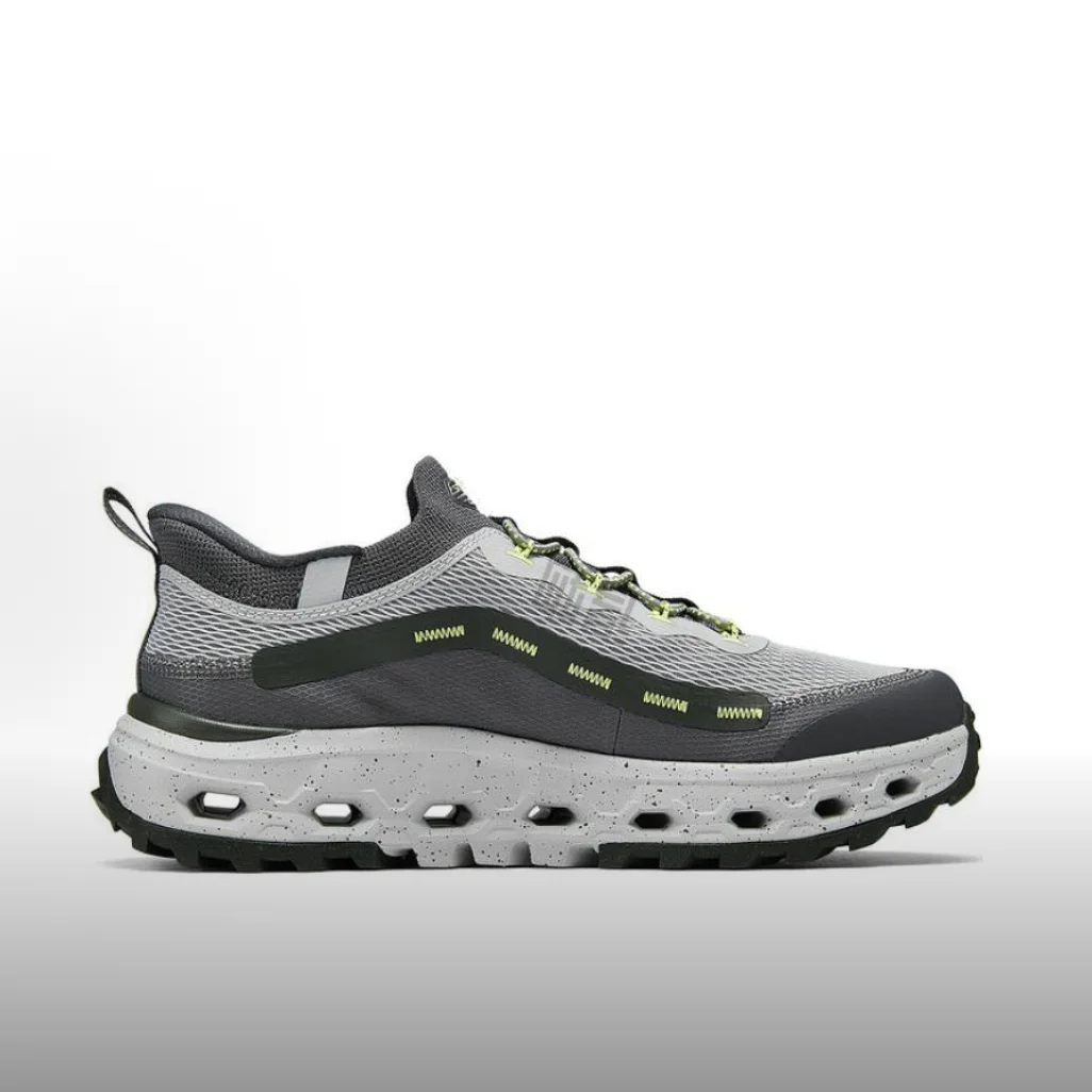 Skechers GLIDE-STEP AT كاجوال متعدد الاستخدامات، متين، أنيق وخفيف الوزن، مريح للارتداء اليومي للرجال باللون الرمادي والأصفر