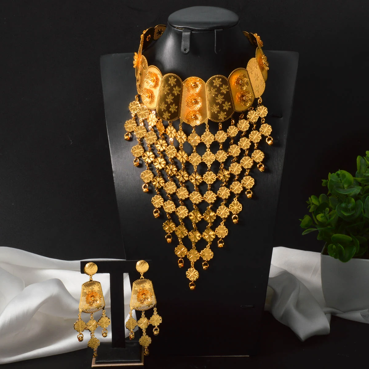 Dubai 18k Gold Plated Copper Necklac Earrings 2pcs Set Bride Wedding Jewelry Set Women Traditional Classic Accessories Gifts