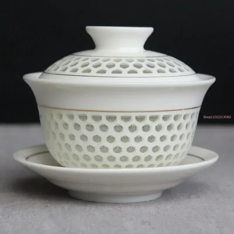 150ml Exquisite Hollow Cover Bowl Blue and White Porcelain Tea Bowl Teacup White Ceramic Sancai Gaiwan Hand Holding Pot
