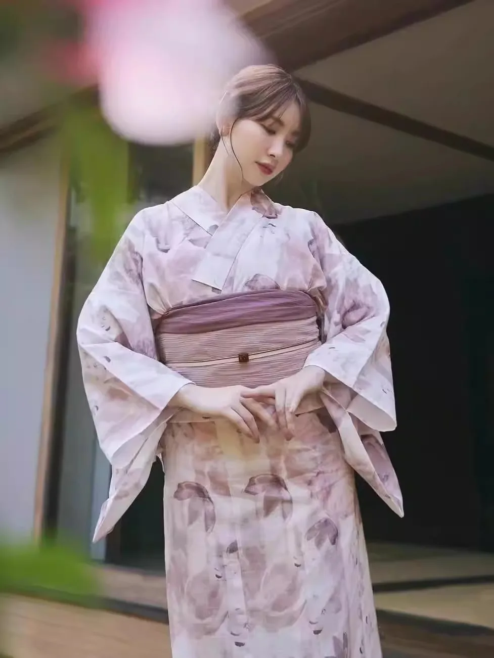 

Traditional Japanese Yukata New Spring & Summer Collection, Ink Wash Print Pattern in Soft Pink Kimono-style Robe