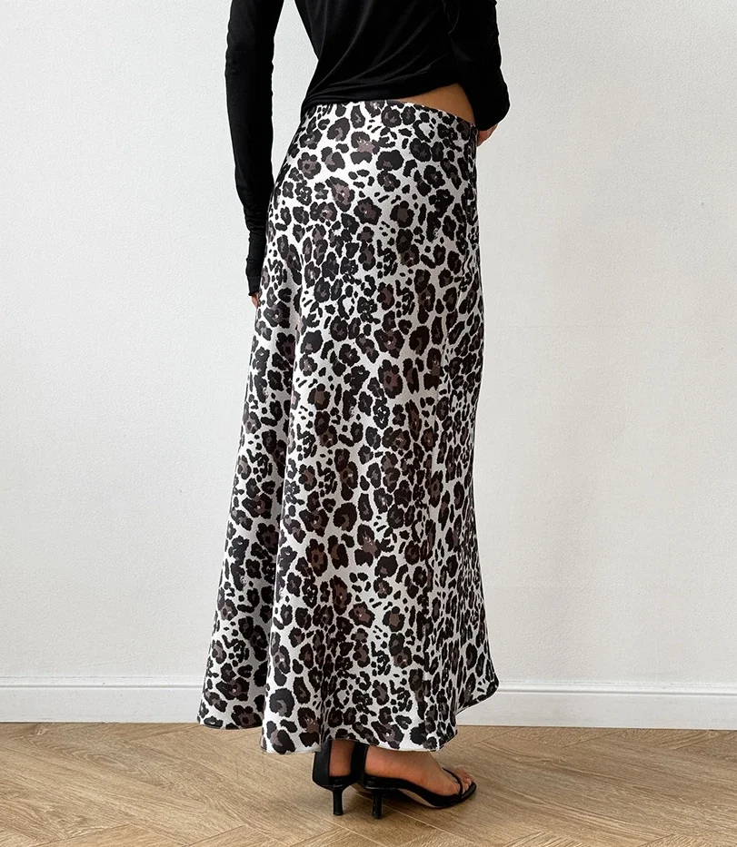 Sexy Beauty Leopard Printed Versatile A-Line Long Skirt for Women Temperament Commuting New Fashion Women's Satin Elegant Skirts