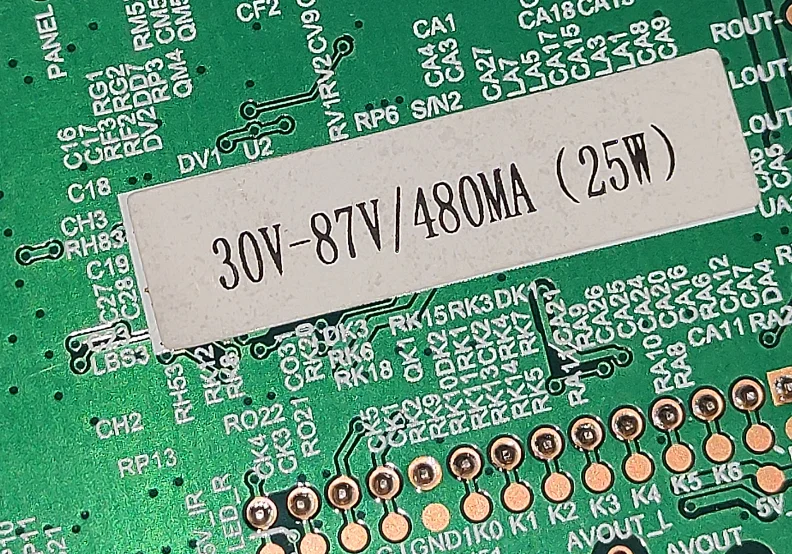 TP.SK105A.PB818 Trzy w jednym uniwersalna płyta główna do telewizora podwójny interfejs HD HDMI 30-87V napięcie 480ma 25w