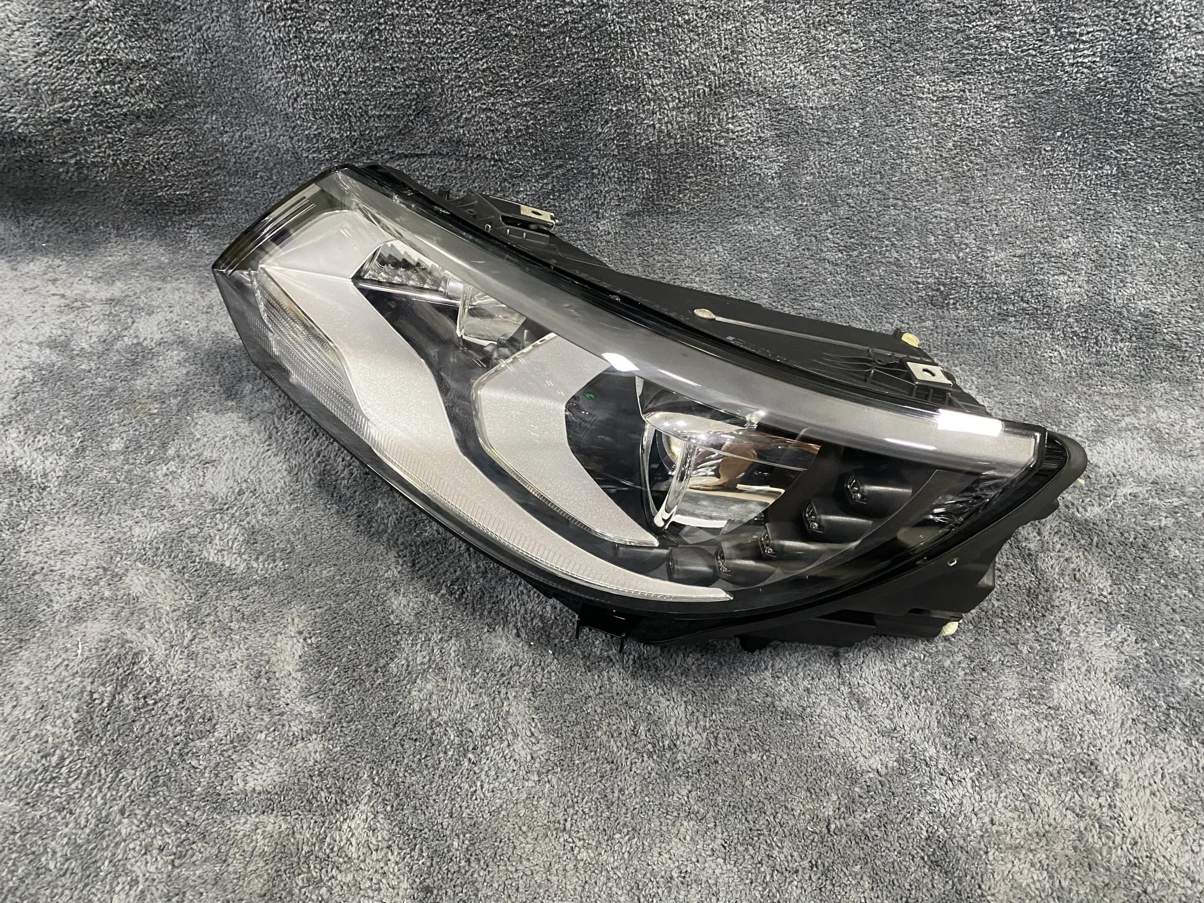 

Faro delantero de alta calidad, dispositivo adecuado para Volkswagen Tiguan Hernia, faros delanteros LED, 2012-2016