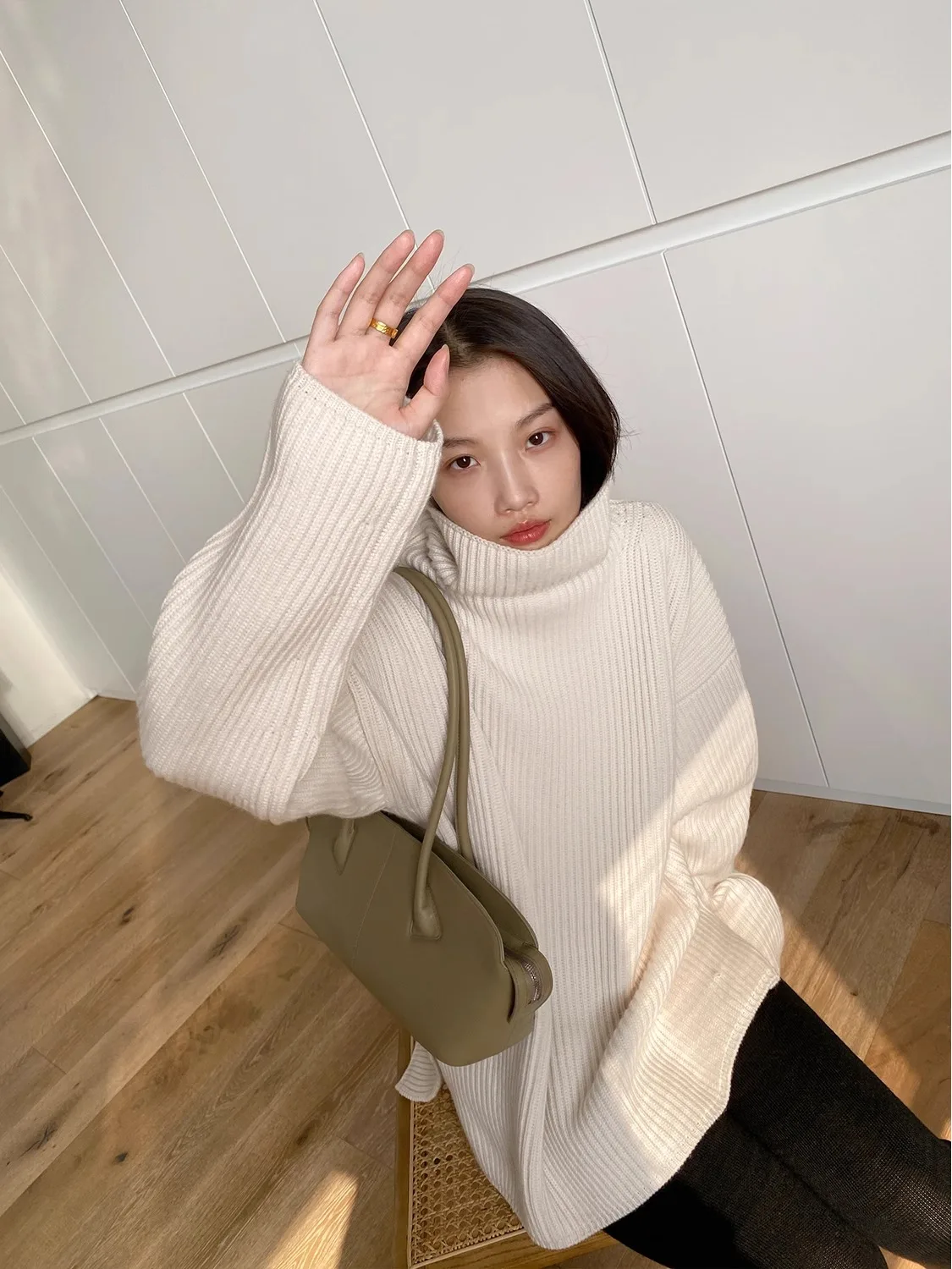 2024 autumn and winter new thick turtleneck 100% cashmere sweater for women loose and lazy silhouette mid-long slit knit sweater