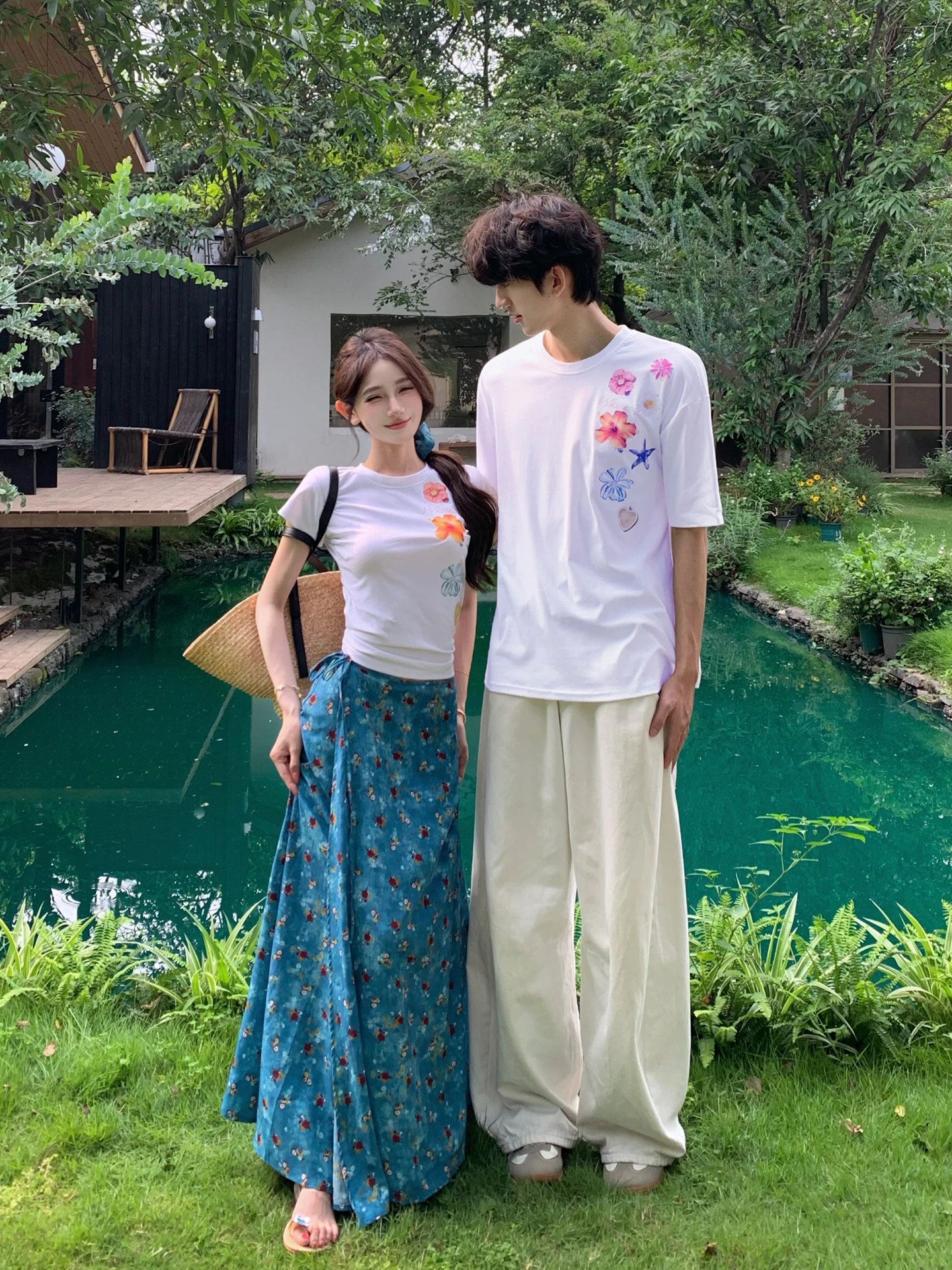 Couple's Summer 2026 New Floral Short Sleeve T-Shirt And Half Skirt Set Breathable Standard Fit French Style round Neck Pullover