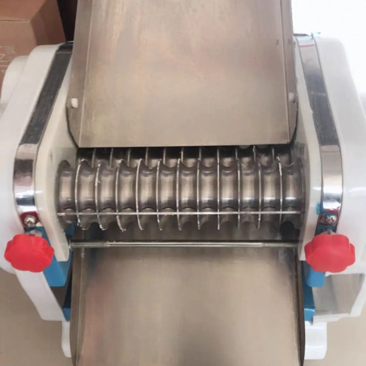 110V 220V Chin  Dough Stripe Rolling Making Machine Snack Nigeria  Cutter Chin Snack Cutting