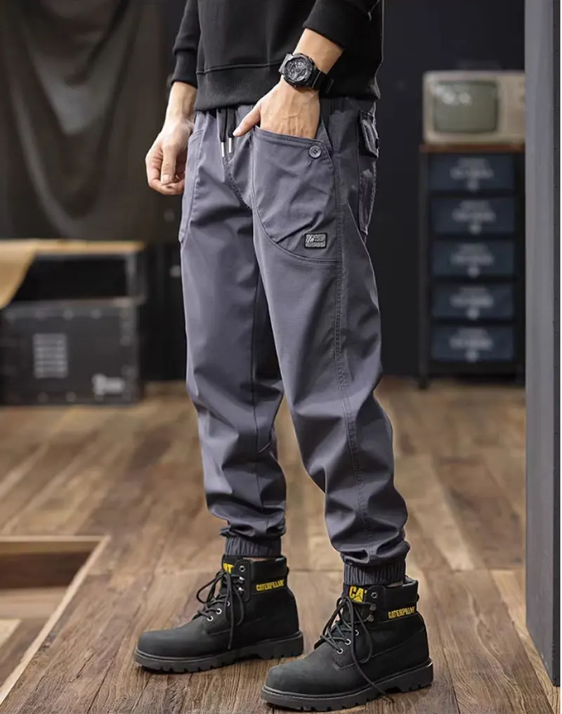 Solid color overalls men fall 2024 new fashion label design loose bunches of feet to show height and thin casual pants