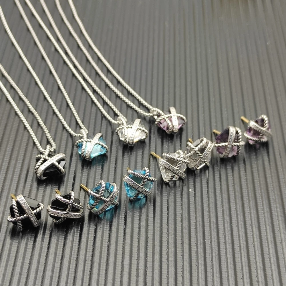 

Новый высококачественный элегантный и лаконичный набор украшений с шестиугольными бриллиантами: колье, серьги и кольцо — подарок на День святого Валентина 2025 года