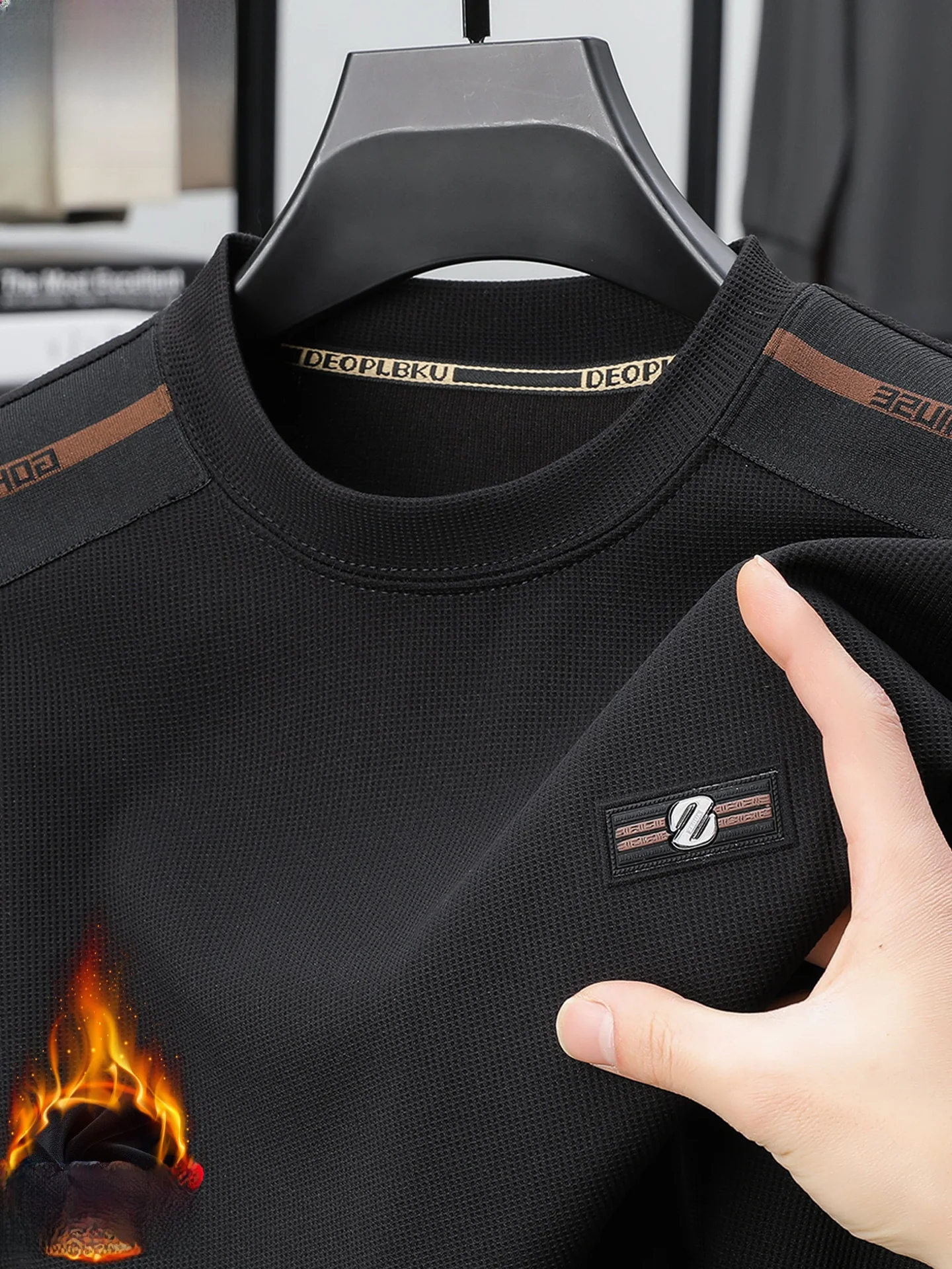

Thiened Fce Hoodie Men's Long Sve round Ne Pullover Thermal irt Pure Color Winter Faion Urban Sle Clothing