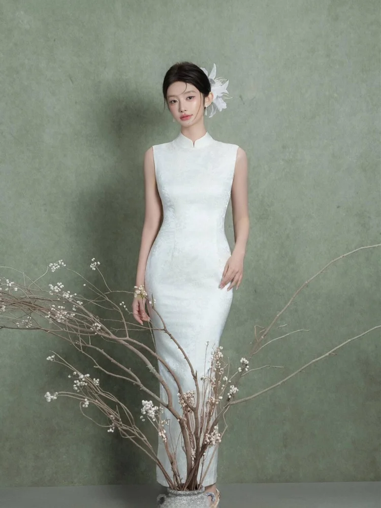 

New 2026 Chinese Style Portrait Photography Art Clothing Cold Tone Studio Theme National Style Women's Traditional ...