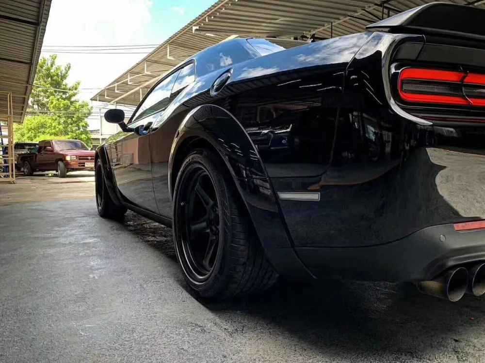 MP Concepts Demon Style Wide Body Fender Flares voor DODGE Challenger 2015-2023 Exclusief Wide Body