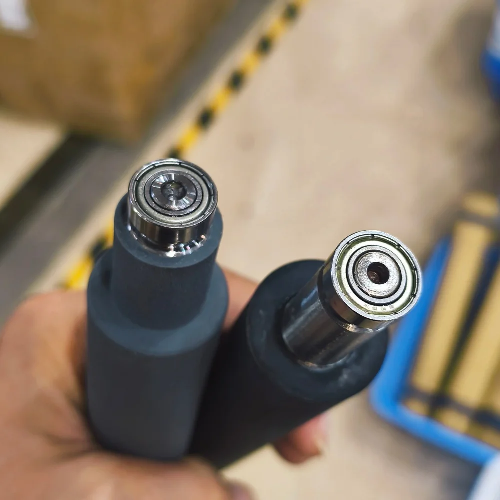 

Нижний прижимной ролик для использования в Riso RZ 230 370 EV 2550 2560 3560 ES 2551 2561 2591 3561 MZ 730 EZ 230 B4