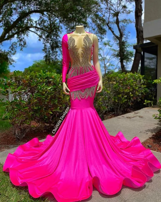 

Fuchsia Pink Sparkly Trumpet Evening Reception Dresses for Women Luxury Diamond Black Girl Prom Ceremony Gala Gown