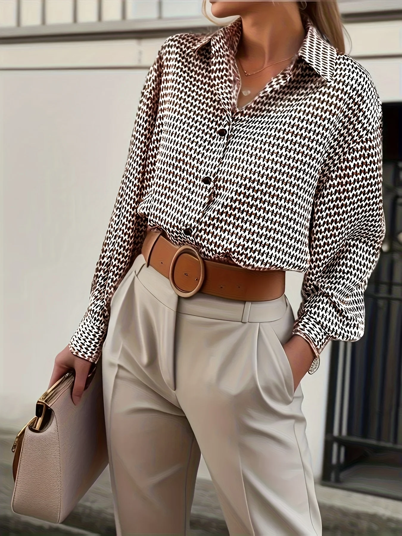 Ladies' Casual, Fashionable, Comfortable Printed Single Row Button-Up Lapel Long-Sleeved Shirt - view 5