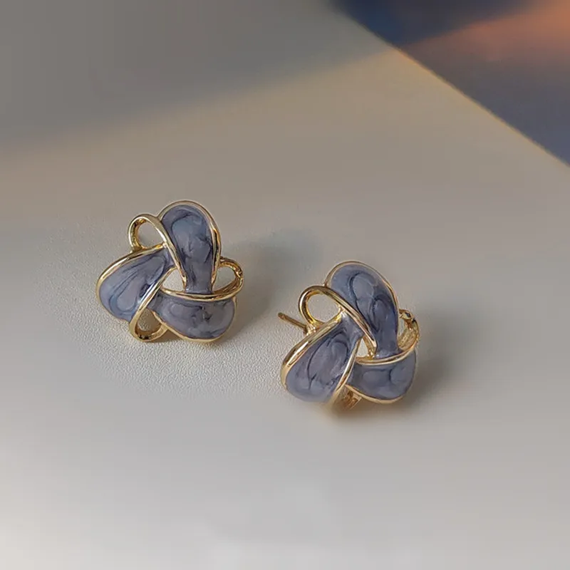 Fashion Enamel Hollow Purpule Flowers Stud Earrings for Women French Retro Jewelry Ear Accessories Trendy Party