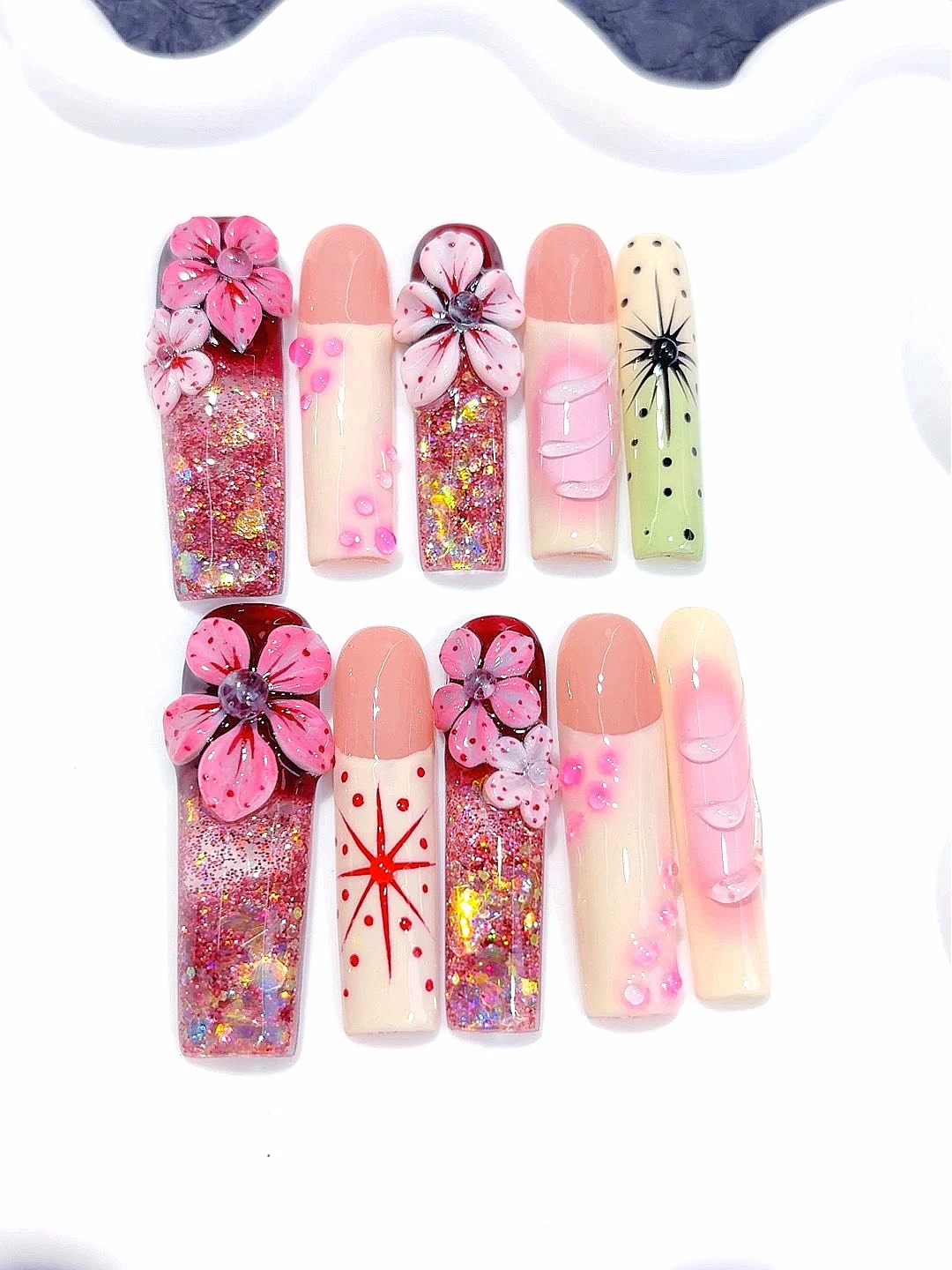 

Pastel Pink Resin Flowing Glitter Press on Nails - 3D Cherry Blossom Star Dot Accent Coffin False Nails Handmade (O010)