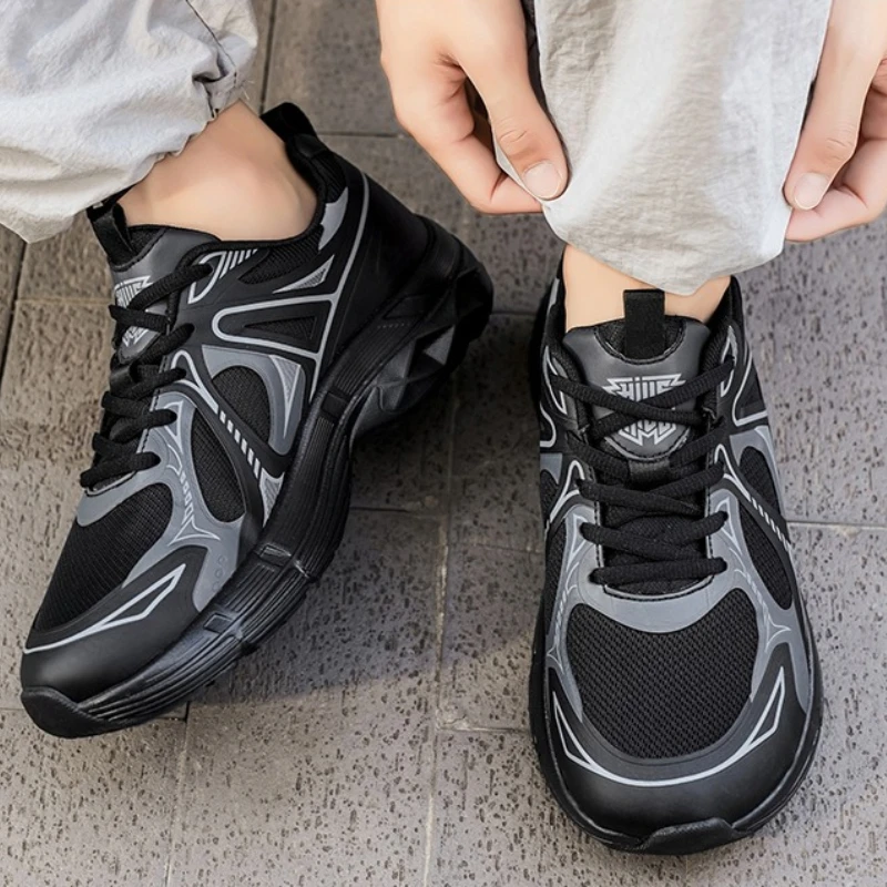 

New Men's Casual Sports Hiking Shoes with Color-blocked Mesh Surface Breathable Lacing Round Toe Flat Top and Low Top