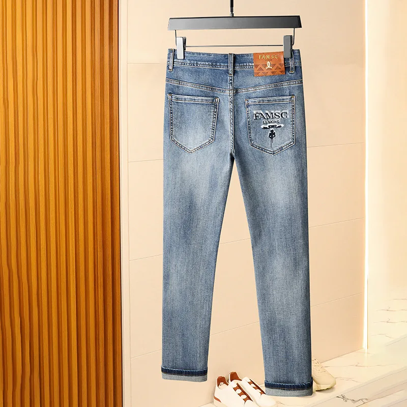 2025 new European jeans for men, light luxury, spring/summer fashion, high end leisure, slimming, small straight pants