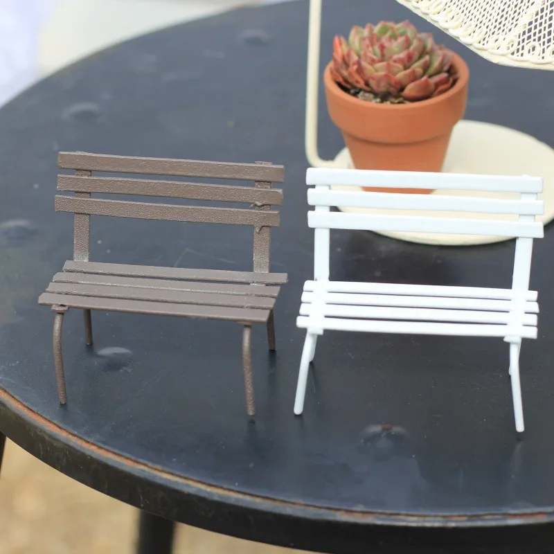 Mini Iron Park Table Chair Set, Dollhouse Furniture for Pretend Play, Desktop Garden Decor Ornament