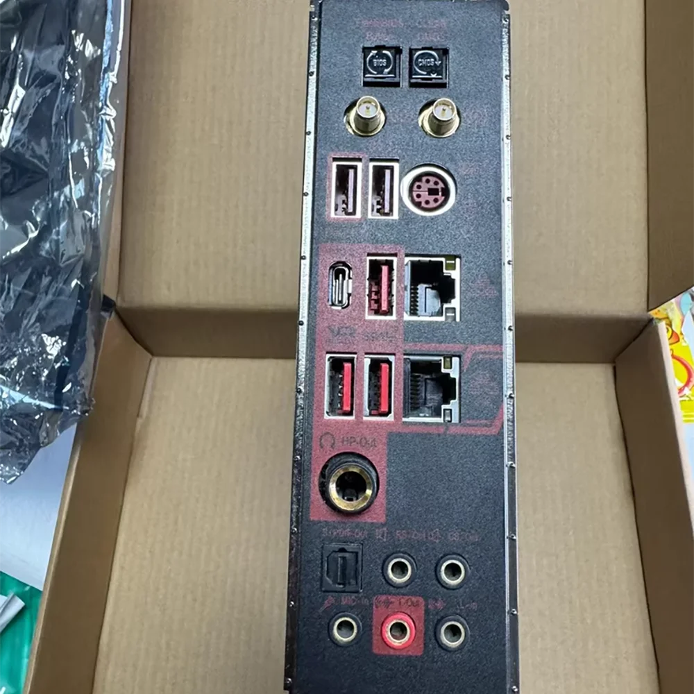 Para la placa base MEG X570 GODLIKE compatible con CPU AMD de tercera generación con 4 ranuras para memoria