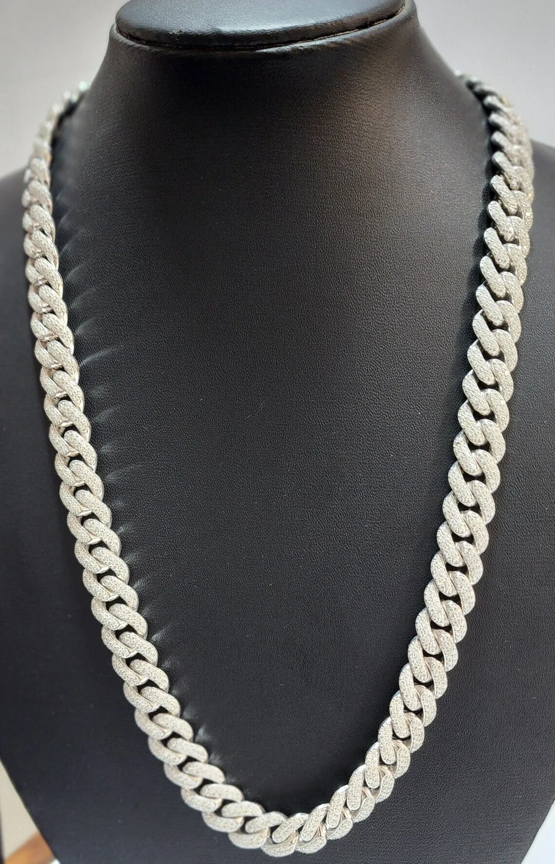 High Quality Stainless Steel Mens Cuban Link Chain for Wedding Party Wear Use Available at Low Price From India